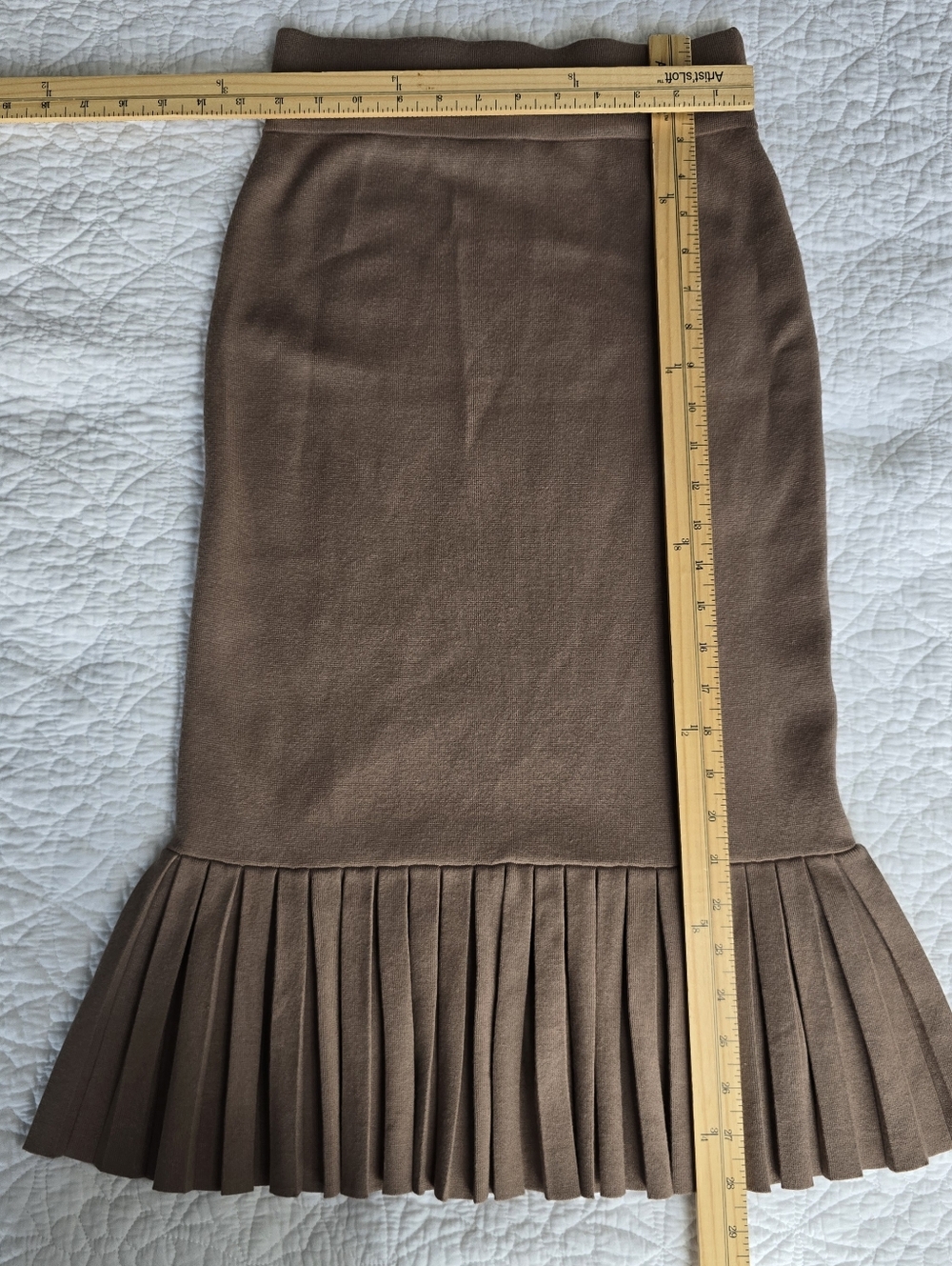 Club Monaco Slim Pleated Hem Knit Taupe Midi Pencil Skirt - Picture 10 of 10